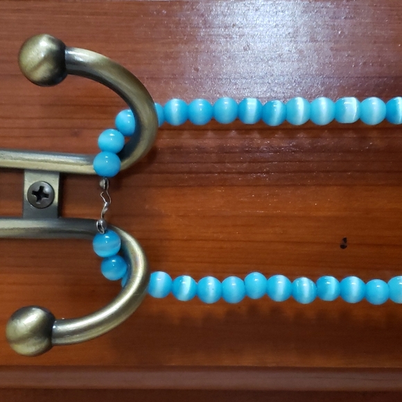 Vintage Shimmery Pearlescent Baby Blue Bead Necklace - Picture 3 of 5